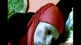Dua gadis-gadis di k ...