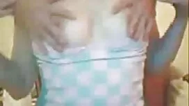 Bermain di kolam cer ...