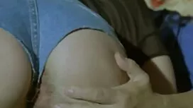 Muda yang cantik pir ...