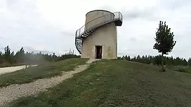 Melekat di cerita me ...
