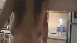 Lelaki menjilat cela ...